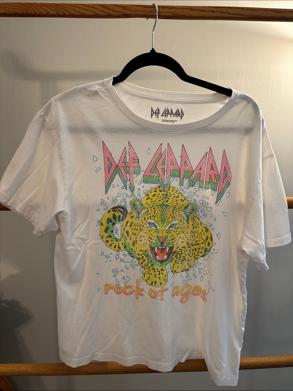 Def Leppard shirt